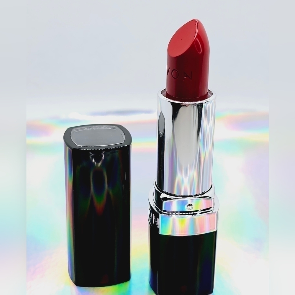 Avon Red 2000 True Color Lipstick - Picture 5 of 7
